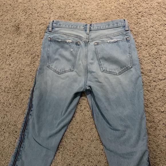 A&F High Rise Mom Jean, size 6R - Picture 3 of 4